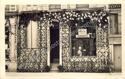 Carte postale ancienne ACHETEZ ICI — Saintes (Charente-Maritime)