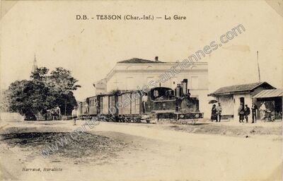 Carte postale ancienne La Gare — Tesson (Charente-Maritime)