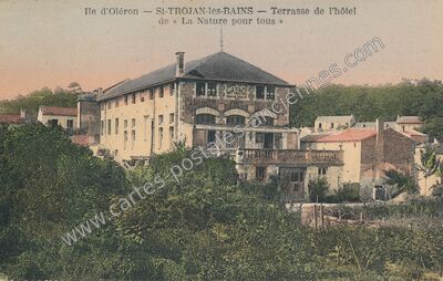 Carte postale ancienne Terrasse de l'hôtel de « La Nature pour tous — Saint-Trojan-les-Bains (Charente-Maritime)
