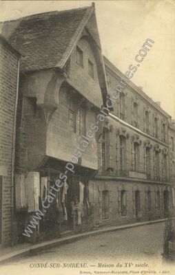 Carte postale ancienne Maison du XV° siècle — Condé-sur-Noireau (Calvados)
