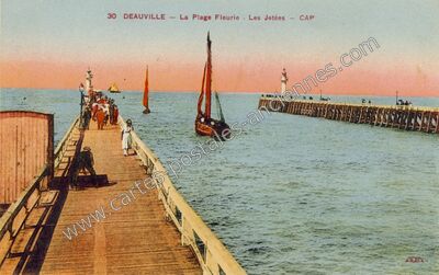 Carte postale ancienne La Plage Fleurie - Les Jetées - CAP — Deauville (Calvados)