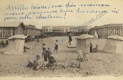Carte postale ancienne La Plage Fleurie. - La plage et le Casino — Deauville (Calvados)
