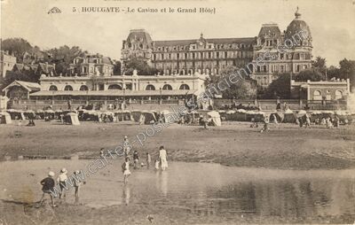 Carte postale ancienne Le Casino et le Grand Hôtel — Houlgate (Calvados)