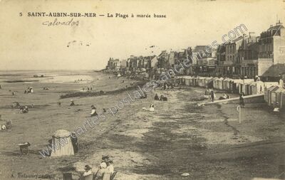 Carte postale ancienne La Plage à marée basse — Saint-Aubin-sur-Mer (Calvados)
