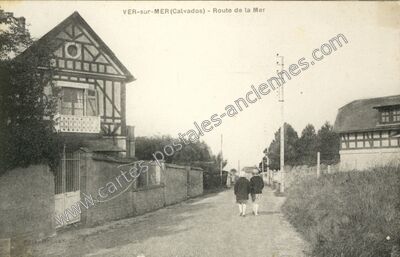 Carte postale ancienne Route de la Mer — Ver-sur-Mer (Calvados)