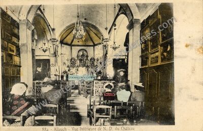 Carte postale ancienne Vue Intérieure de N.-D. du Château — Allauch (Bouches-du-Rhône)