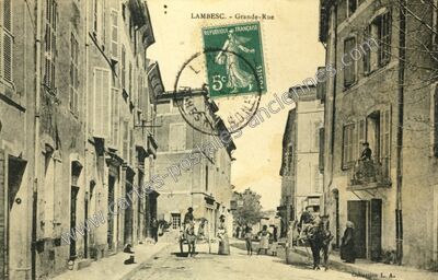 Carte postale ancienne Grande-Rue — Lambesc (Bouches-du-Rhône)