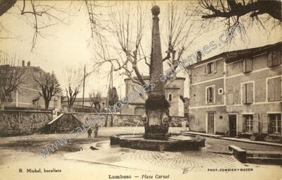 Carte postale ancienne Place Carnot — Lambesc (Bouches-du-Rhône)