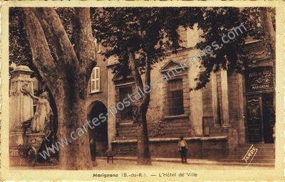 Carte postale ancienne L'Hôtel de Ville — Marignane (Bouches-du-Rhône)