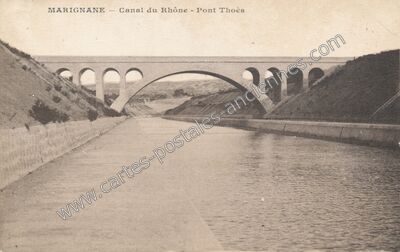 Carte postale ancienne Canal du Rhône - Pont Thoès — Marignane (Bouches-du-Rhône)
