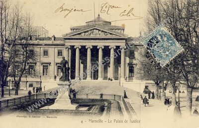 Carte postale ancienne Le Palais de Justice — Marseille (Bouches-du-Rhône)