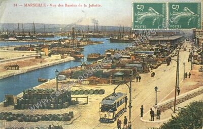 Carte postale ancienne Vue des Bassins de la Joliette — Marseille (Bouches-du-Rhône)