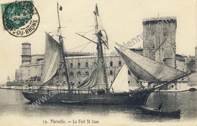 Carte postale ancienne Le Fort St Jean — Marseille (Bouches-du-Rhône)