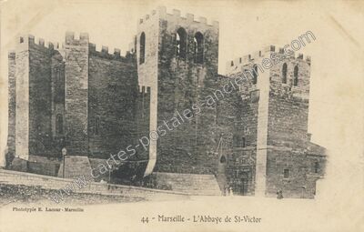 Carte postale ancienne L'Abbaye de St-Victor — Marseille (Bouches-du-Rhône)