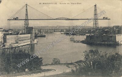 Carte postale ancienne Entrée du Vieux-Port — Marseille (Bouches-du-Rhône)