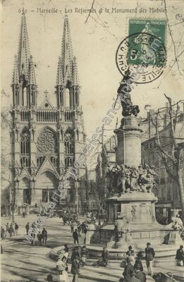 Carte postale ancienne Les Réformés et le Monument des Mobiles — Marseille (Bouches-du-Rhône)