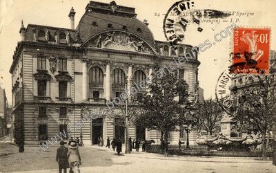 Carte postale ancienne Caisse d'Epargne (place Strangin) — Marseille (Bouches-du-Rhône)