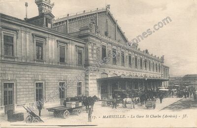 Carte postale ancienne La Gare St Charles (Arrivée) — Marseille (Bouches-du-Rhône)