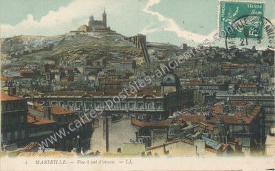 Carte postale ancienne Vue à vol d'oiseau — Marseille (Bouches-du-Rhône)