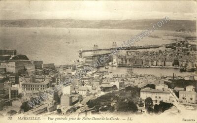 Carte postale ancienne Vue générale prise de Notre-Dame-de-la-Garde — Marseille (Bouches-du-Rhône)