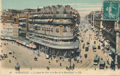 Carte postale ancienne Le Quai du Port et la Rue de la République — Marseille (Bouches-du-Rhône)