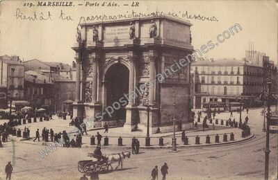 Carte postale ancienne Porte d'Aix — Marseille (Bouches-du-Rhône)