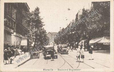 Carte postale ancienne Boulevard Dugommier — Marseille (Bouches-du-Rhône)