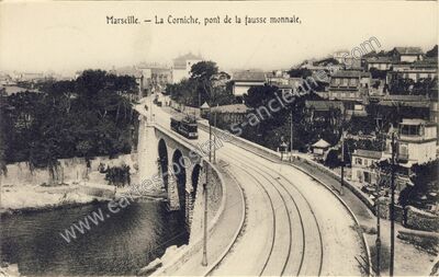 Carte postale ancienne La Corniche, pont de la fausse monnaie — Marseille (Bouches-du-Rhône)