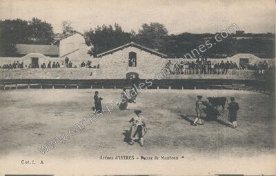 Carte postale ancienne Arènes - Passe de Manteau — Istres (Bouches-du-Rhône)