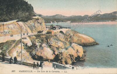 Carte postale ancienne Un Coin de la Corniche — Marseille (Bouches-du-Rhône)
