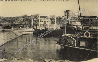 Carte postale ancienne Le Pont Levis sur le canal d'Arles — Port-de-Bouc (Bouches-du-Rhône)