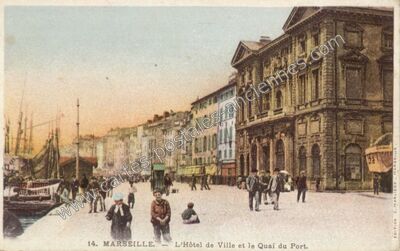 Carte postale ancienne L'Hôtel de Ville et le Quai du Port — Marseille (Bouches-du-Rhône)