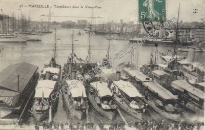 Carte postale ancienne Torpilleurs dans le Vieux-Port — Marseille (Bouches-du-Rhône)