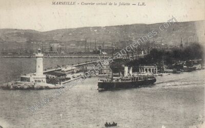 Carte postale ancienne Courrier sortant de la Joliette — Marseille (Bouches-du-Rhône)