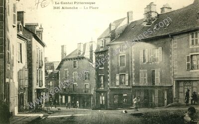 Carte postale ancienne Le Cantal Pittoresque — Allanche (Cantal)