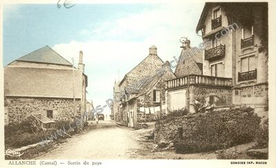 Carte postale ancienne Sortie du pays — Allanche (Cantal)
