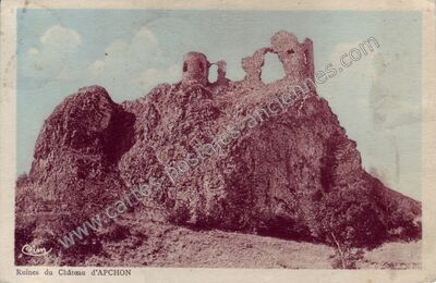 Carte postale ancienne Ruines du Château — Apchon (Cantal)