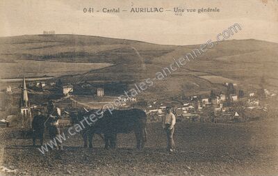 Carte postale ancienne Une vue générale — Aurillac (Cantal)