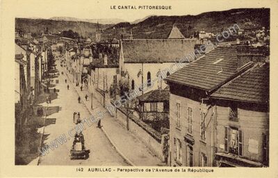 Carte postale ancienne Le Cantal Pittoresque — Aurillac (Cantal)