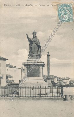 Carte postale ancienne Statue de Gerbe — Aurillac (Cantal)