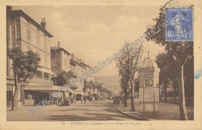 Carte postale ancienne La Place du Square — Aurillac (Cantal)
