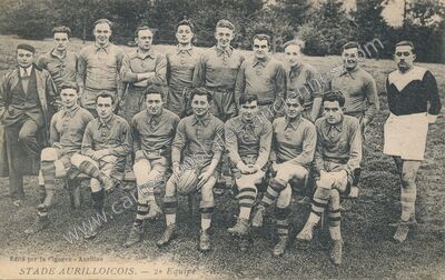 Carte postale ancienne STADE AURILLOICOIS. — 2e Equipe — Aurillac (Cantal)