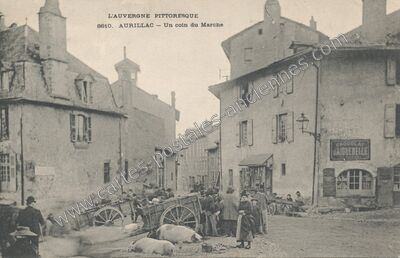 Carte postale ancienne Un coin du Marché — Aurillac (Cantal)