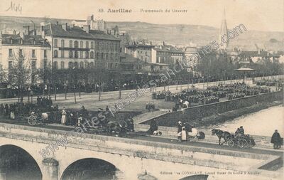 Carte postale ancienne Promenade du Gravier — Aurillac (Cantal)