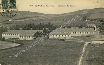 Carte postale ancienne Caserne du Bara — Aurillac (Cantal)