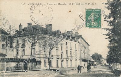 Carte postale ancienne Place du Gravier et l'Hôtel Saint-Pierre — Aurillac (Cantal)