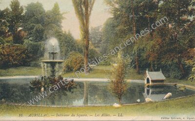 Carte postale ancienne Intérieur du Square. — Les Allées — Aurillac (Cantal)
