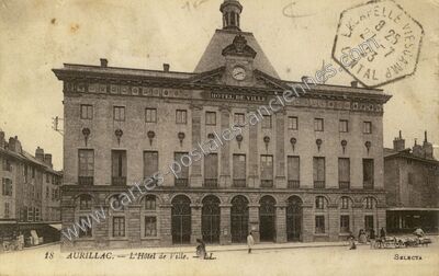 Carte postale ancienne L'Hôtel de Ville — Aurillac (Cantal)