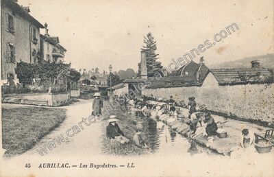 Carte postale ancienne Les Bugodaires — Aurillac (Cantal)