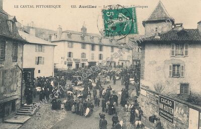 Carte postale ancienne Le Marché aux Hâringues — Aurillac (Cantal)